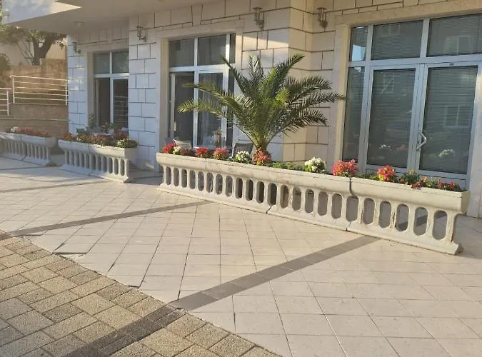 Katarina * Макарська